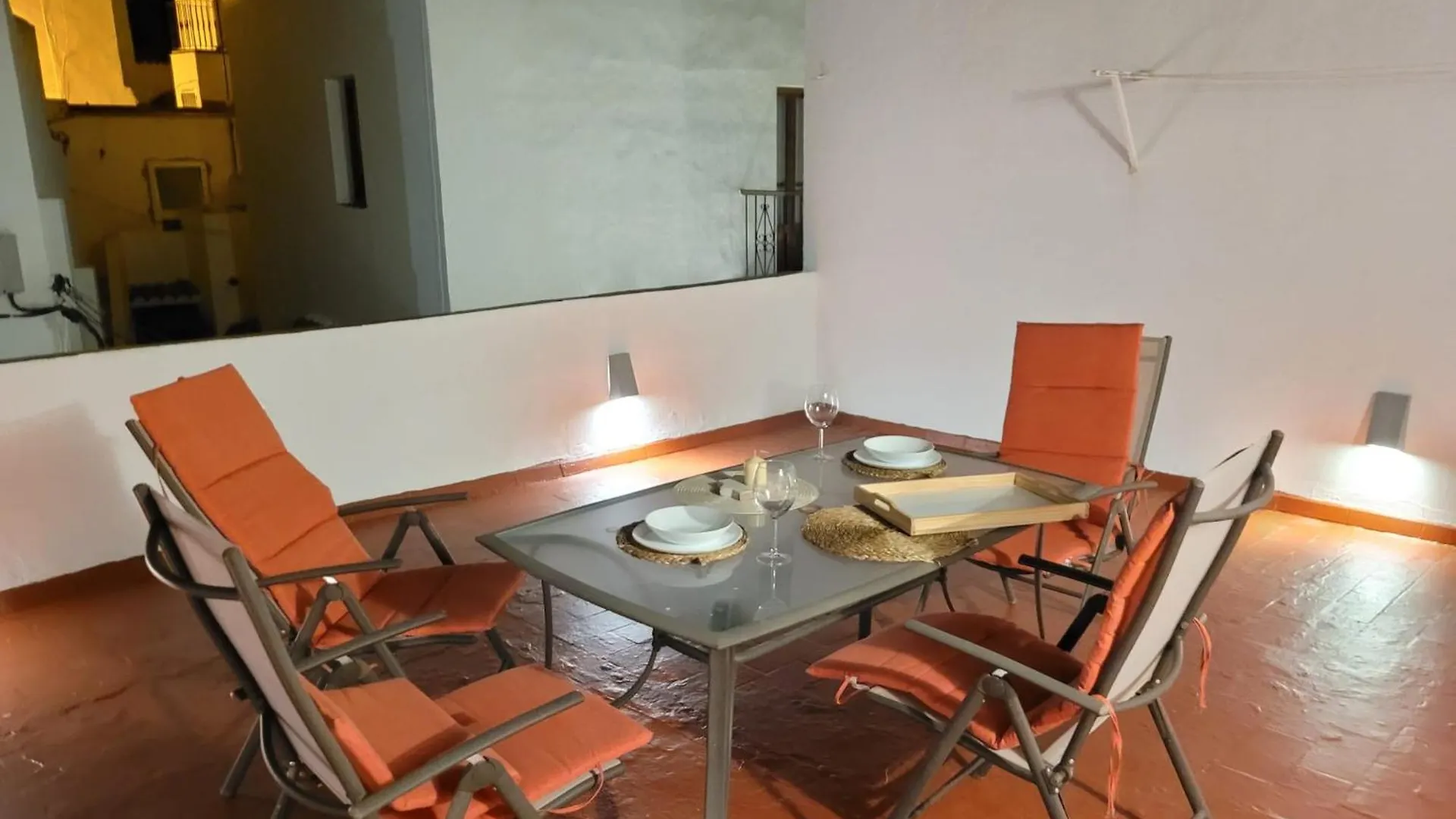 Apartamento Amplia casa con azotea privada en el casco antiguo Vejer de la Frontera